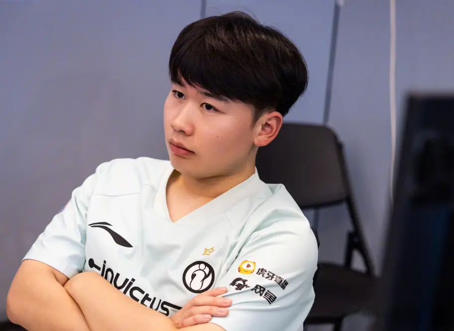 但最终选择, 军的表现来, yid 但最终选择, 军的表现来, yid