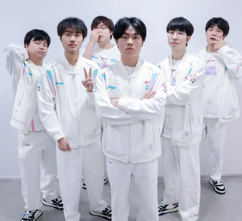 后接受采访 后接受采访