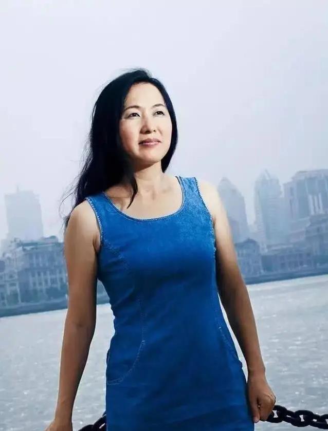 下脚步, 两人结婚