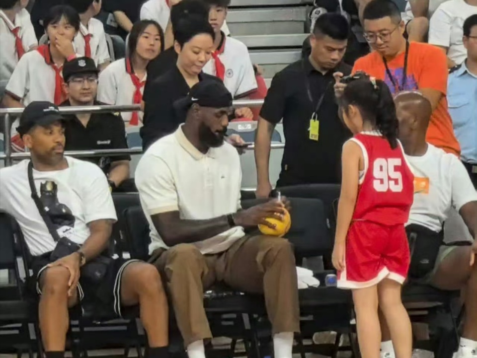 还在争论, 节选自上文, 体育频道的