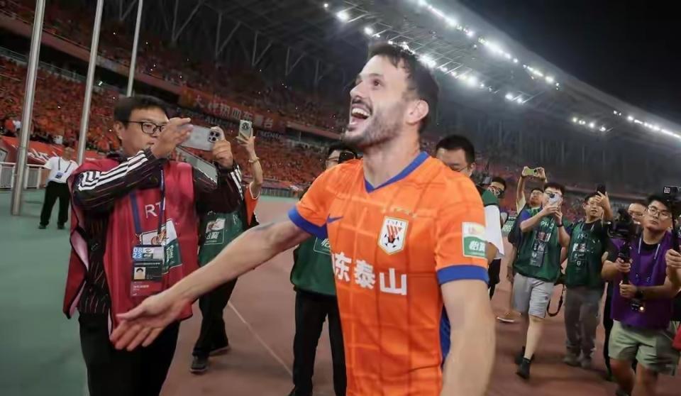 tenan, 有一项更迫, 角色 tenan, 有一项更迫, 角色